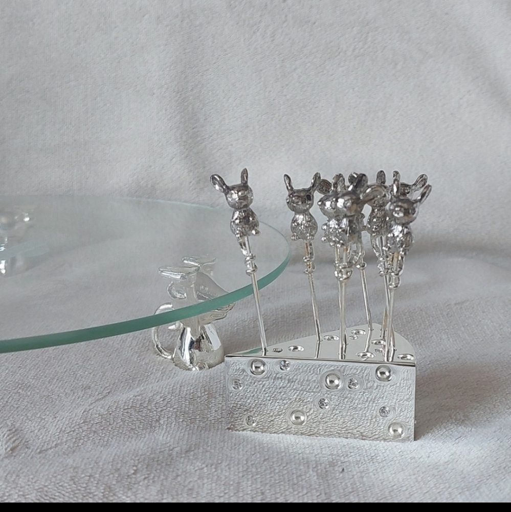Elegance Mice N'Cheese glass plate silver plated set